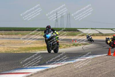 media/Jul-22-2023-TrackDaz (Sat) [[e9015ad89a]]/Group B/Wheelie Bump (1220pm)/
